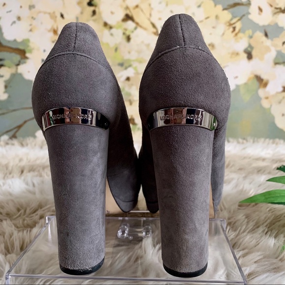 MICHAEL KORS, Suede Round Toe Block Heels - Picture 4 of 7